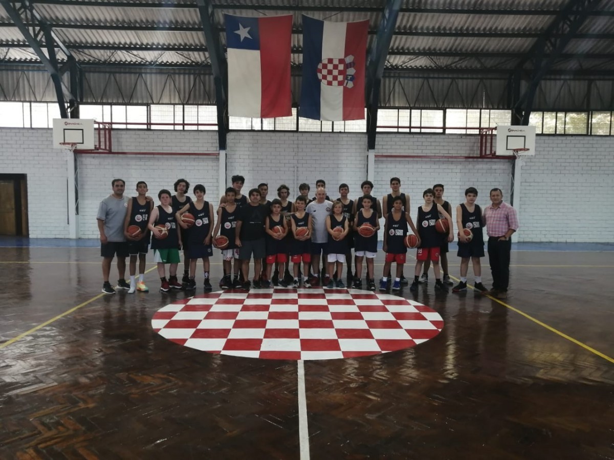 Chile: mini basquete e seleção nacional